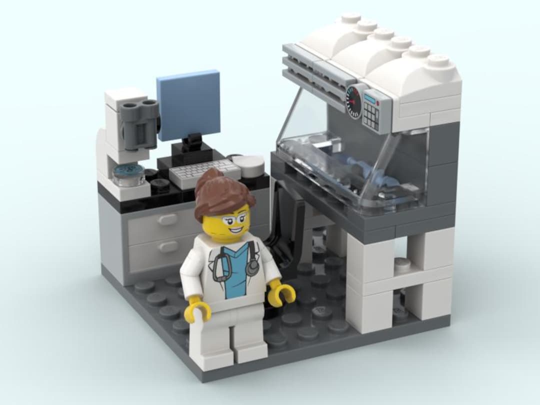 LEGO Biolab Scientist and Analyst Diorama - Computational - Labtech ...