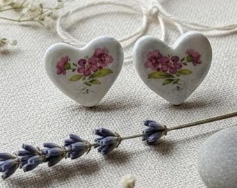 Handmade Ceramic Heart Studs – Glossy White Floral Earrings