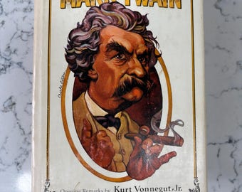 Unabridged Mark Twain Book. Collection of novels and short stories. Hardcover 1976.