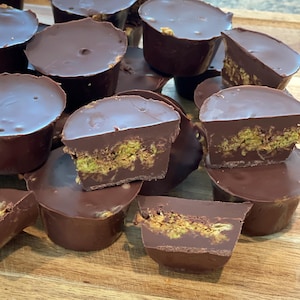 Mini Dubai Chocolate Bar – Viral Recipe, Luxury Chocolate Dessert, Pistachio Tahini Filling, Digital Recipe PDF, Dubai Chocolate Recipe