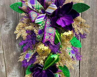 Ornement de luxe en magnolia de Mardi Gras | Décoration de porte violet vert or magnolia | Décoration de porte de mardi gras