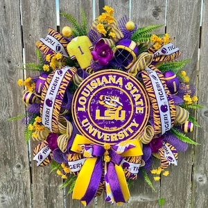 LSU Tigers Wreath | Louisiana State University Football Wreath | Game Day Door Decor | Geaux Tigers | LSU Sports Fan Gift | Purple and Gold