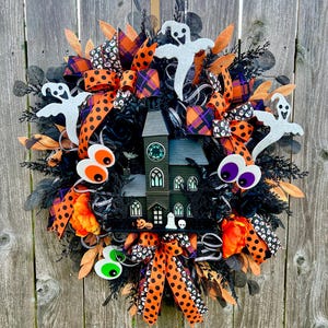 LED Haunted House Halloween Wreath with Ghosts, Eyeballs & Ribbon – Light Up Front Door Decor