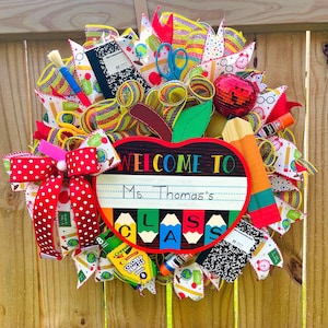Personalized Teacher Classroom Wreath | Back to School Door Decor | Teacher Appreciation Gift | Custom Teacher Name Wreath