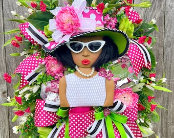 Couronne de diva de luxe – Décoration de porte glamour rose et verte, Couronne femme au chapeau, Décoration de porte d'entrée remarquable, Couronne d'été faite à la main