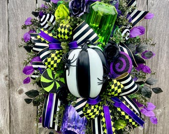 Couronne d'Halloween Glam Jewel | Décoration de porte citrouille noire et blanche | Couronne d'Halloween violette et verte | Décoration de luxe pour la saison d'Halloween