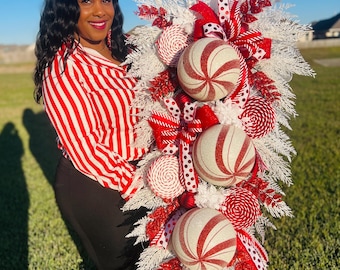 Décoration de Noël bonbon à la menthe poivrée – XL Décoration de porte rouge et blanc | Couronne de porte de luxe pour les fêtes