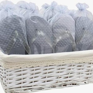 Wedding Party Flip Flops in Wicker Basket - 20 Pairs (Grey)