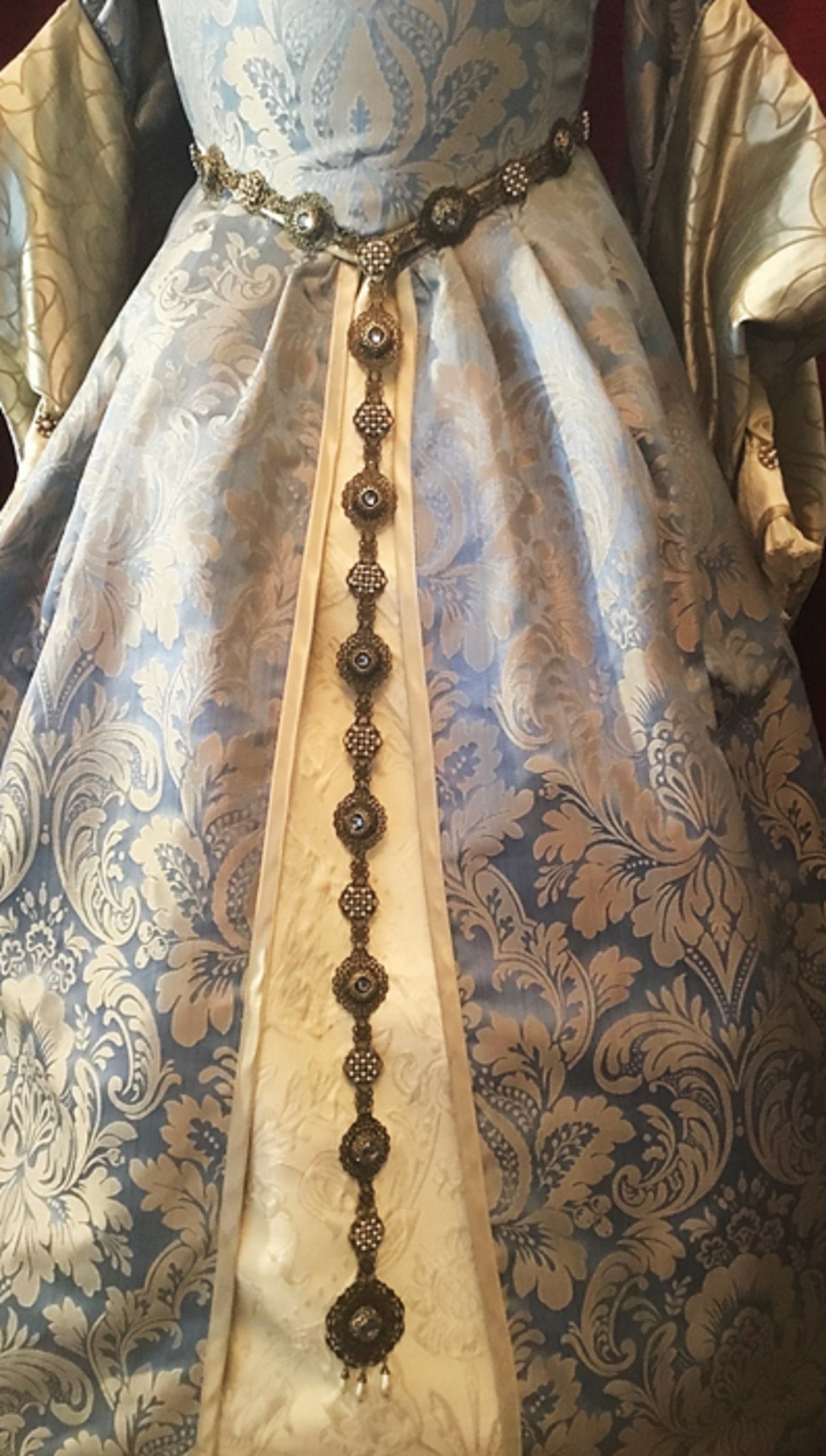 Pearl Belt, Renaissance Girdle, Elizabethan Costume, Bronze Belt, Medieval  Chain Belt, LARP, Tudor, Cosplay, Plus Sizes, MTO Vespera 