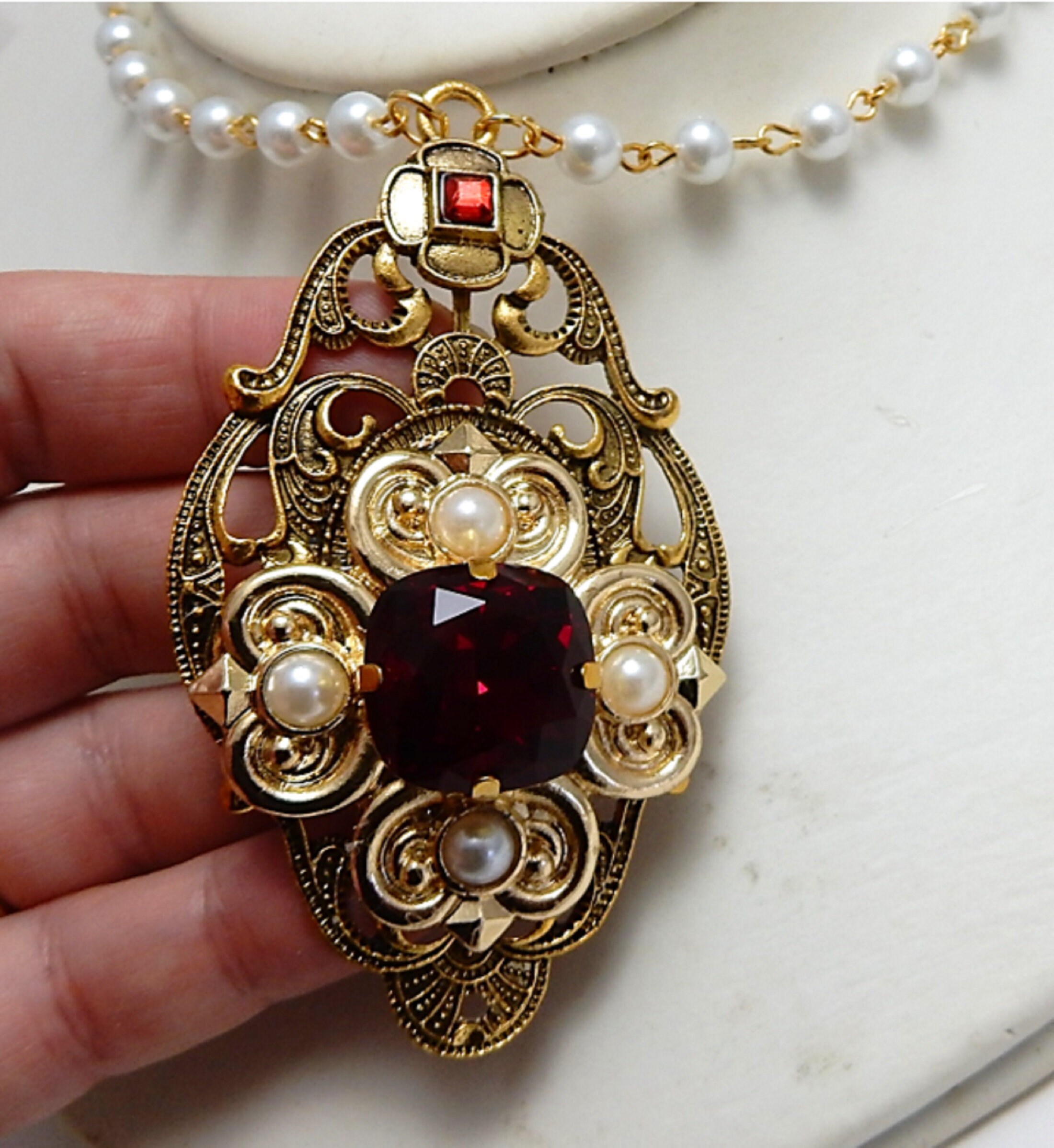 Renaissance Quatrefoil Necklace Tudor 