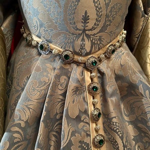 Pearl Belt, Renaissance Girdle, Elizabethan Costume, Bronze Belt, Medieval  Chain Belt, LARP, Tudor, Cosplay, Plus Sizes, MTO Vespera 