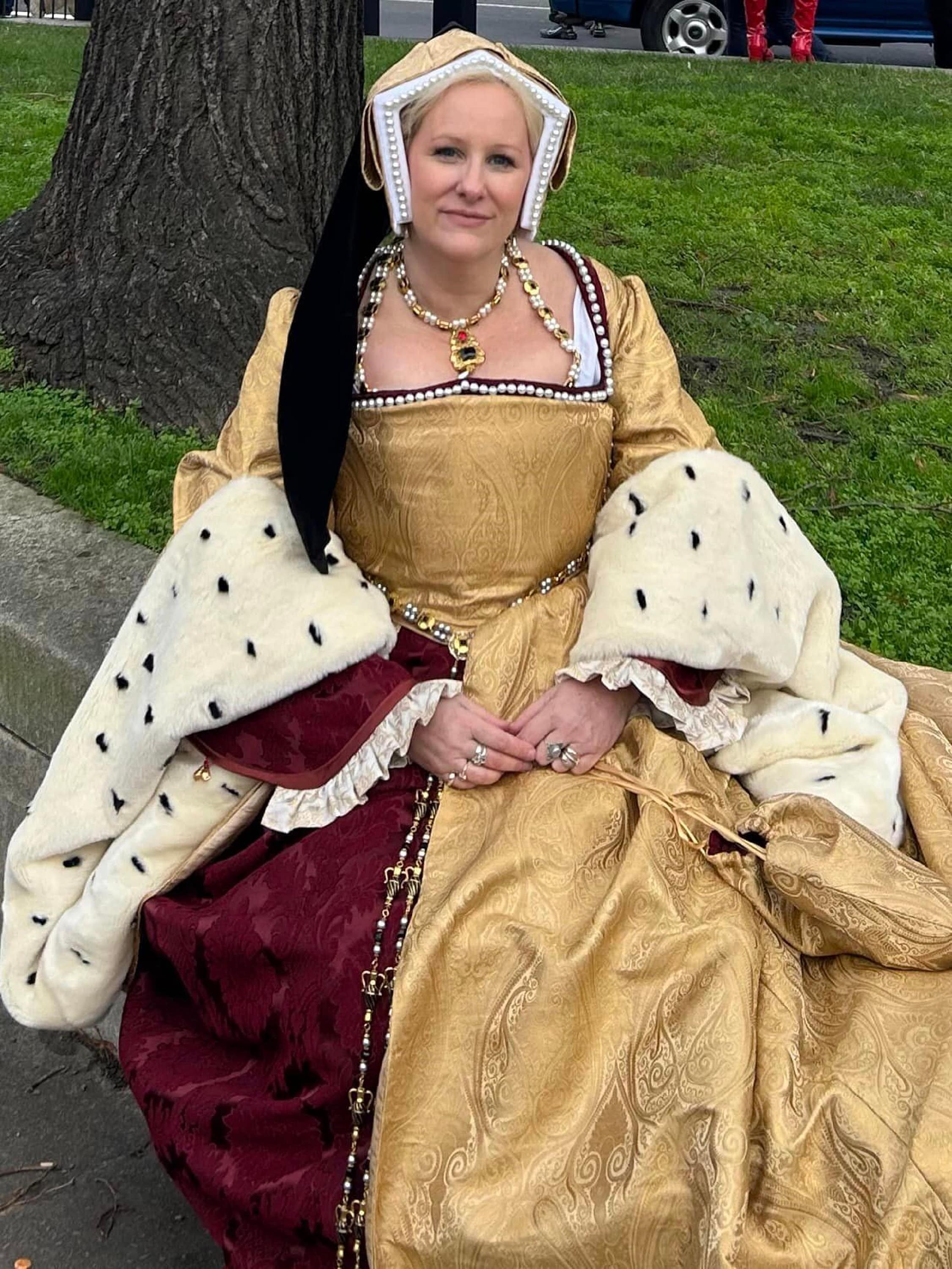 Jane Seymour Portrait Replica Girdle Belt - Tudor Girdle