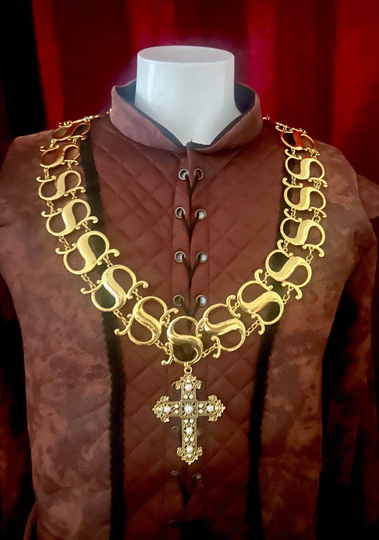 Cardinal Wolsey Chain of Office: Tudor Pearl Cross, Henry VIII