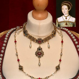 Katherine Parr Necklace: Tudor Replica Jewelry Set, Carnelian & Pearl