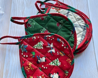 Potholder Sewing Pattern PDF – 7” with Step-by-Step Instructions & Videos