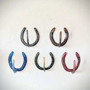 Horseshoe Wall Hook – Rustic & Customizable Design