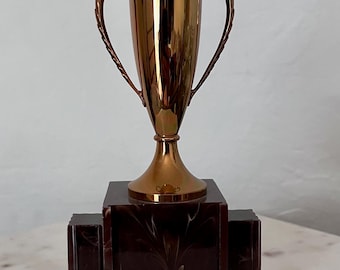 Trofeo en blanco vintage