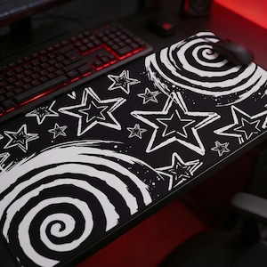 Grunge Star Mouse Pad, Black and White Aesthetic Desk Mat, Alt Indie Desk Setup, Y2K Goth Gaming Mousepad