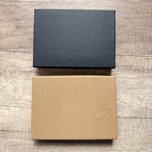 Boxes come in black and kraft