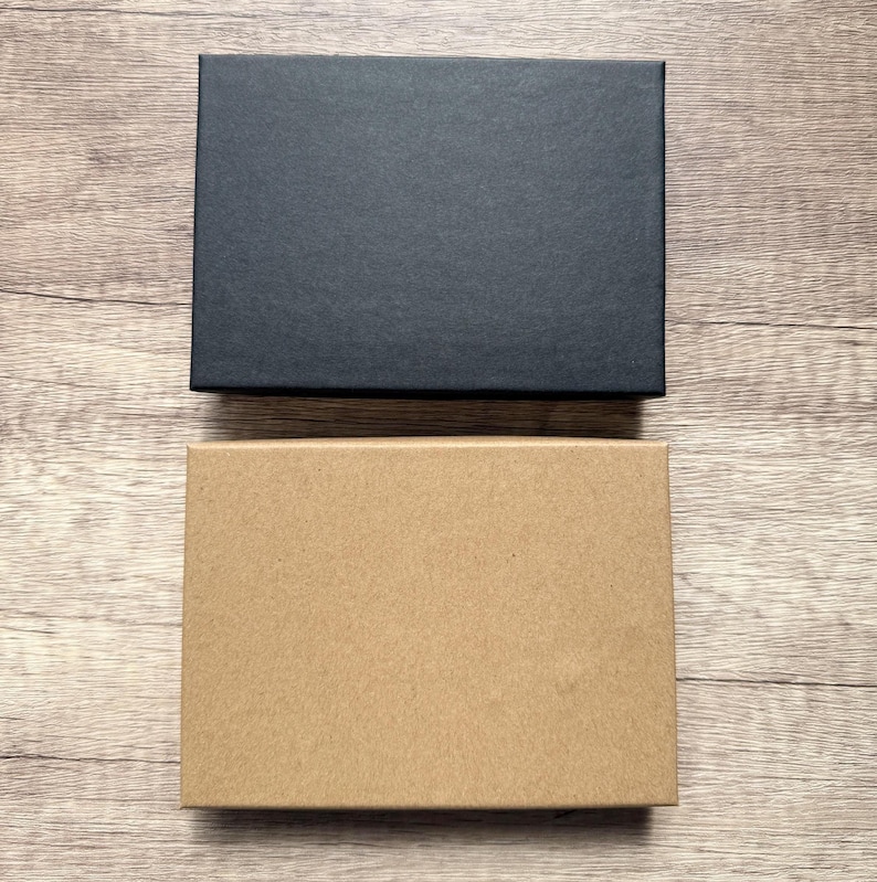 Boxes come in black and kraft
