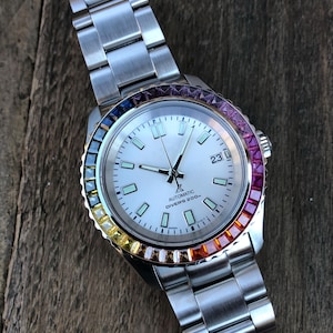 DJMOD PREMIUM CUSTOM *Movimento NH35A modificato* Quadrante bianco Lume verde - Lunetta arcobaleno