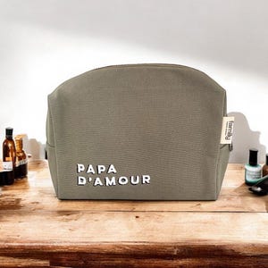 Trousse de toilette "PAPA D’AMOUR" vert olive