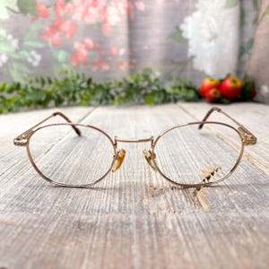 Round light gold tortoiseshell eyeglass frames only 1990s eyeglasses prescription glasses 90s fashion accessories unisex/men/women vintage