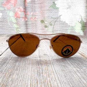 1990s aviator sunglasses amber glass driving lenses uv protection sunglass light gold metal frames