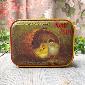 bon ami soap tin box metal container baby chicks chickens small rectangle tin yellow/brown