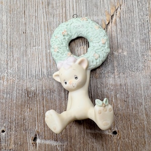 precious moments christmas ornament wreath hanging cat hang in there bisque porcelain figurine original box collectible holiday decoration