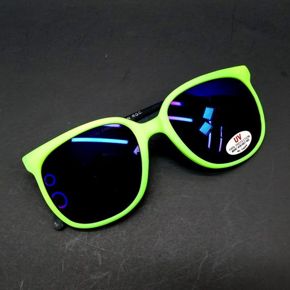 round sunglasses green black nylon sunglasses vin… - image 4