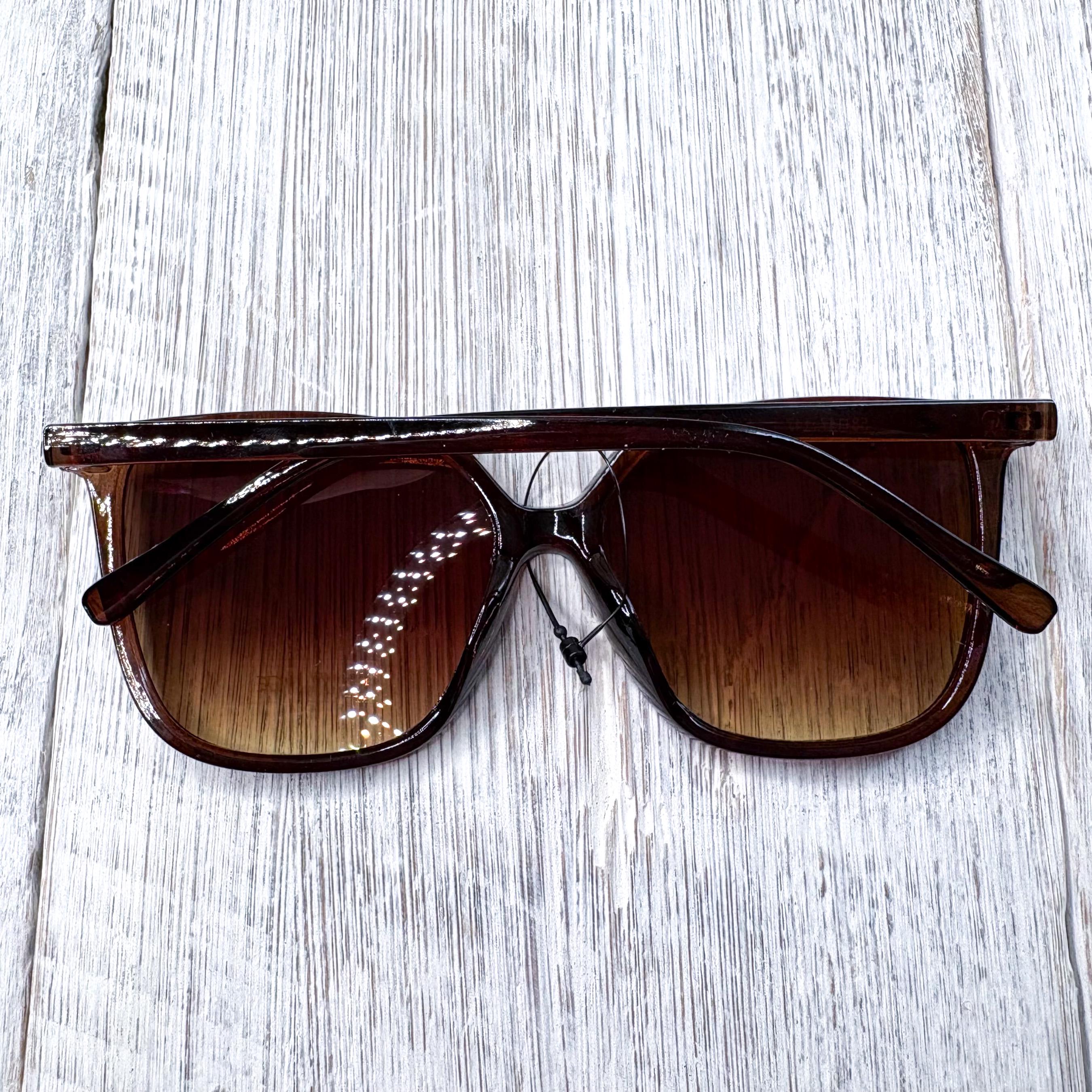 Oversized Cat-eye Sunglasses: Clear Brown Vintage Women