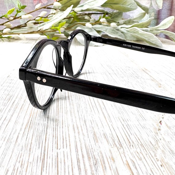 Round Clear Lens Glasses: Black Eyeglasses View 3