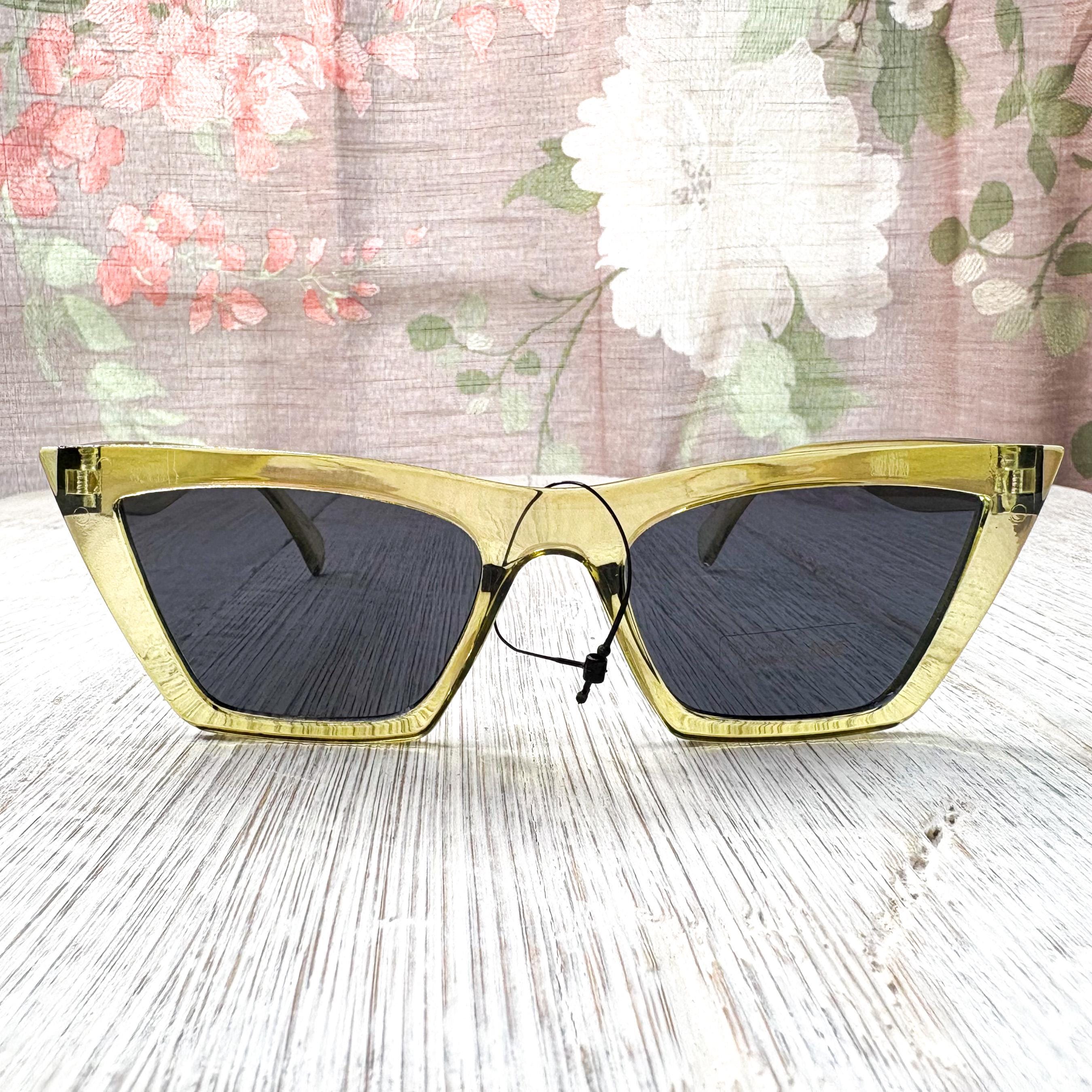 Oversized Cat-eye Sunglasses: Clear Yellow Women display picture 2
