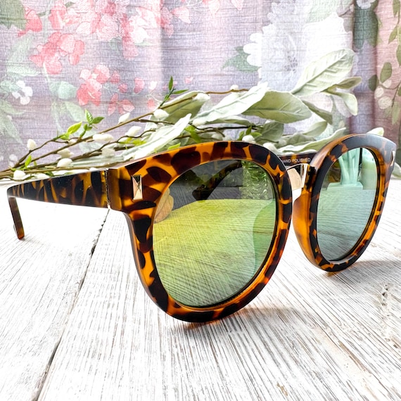 Oversized Round Sunglasses: Tortoise-Shell with G… - image 1