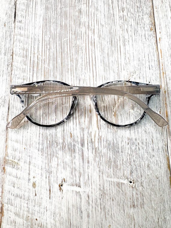 Round Reading Glasses: Black Tortoise-Shell Plast… - image 7