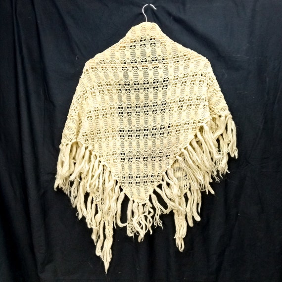 1970s crocheted shawl with fringe chenille shawl … - image 2