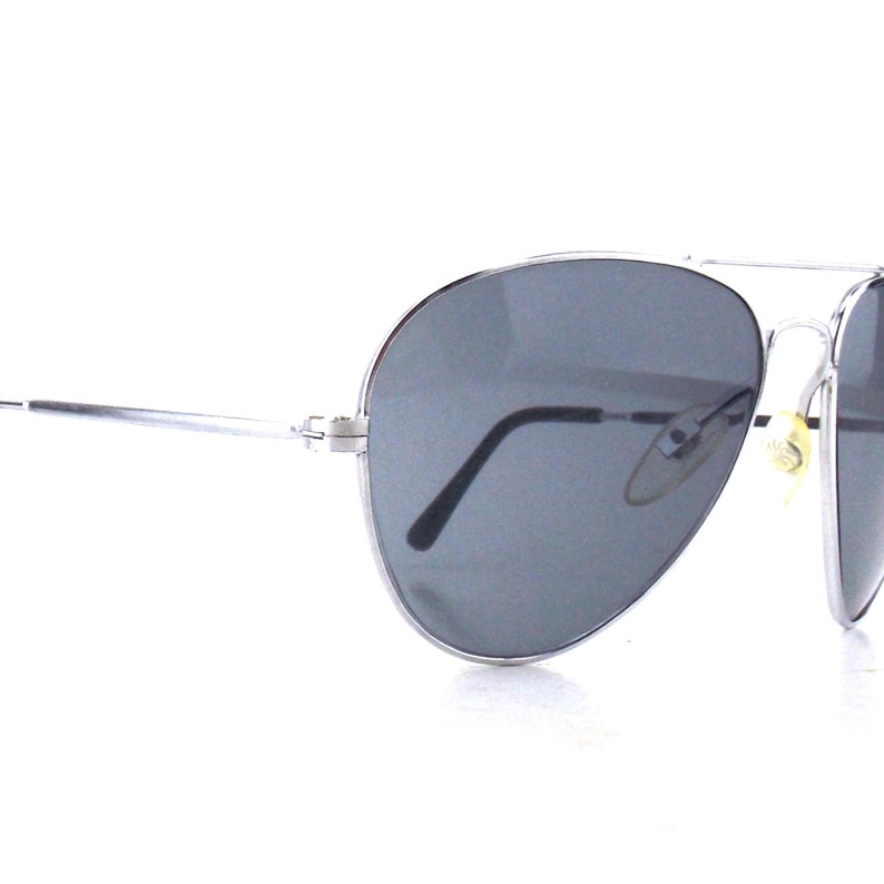 vintage 80s NOS classic aviator sunglasses silver metal frame sun glasses