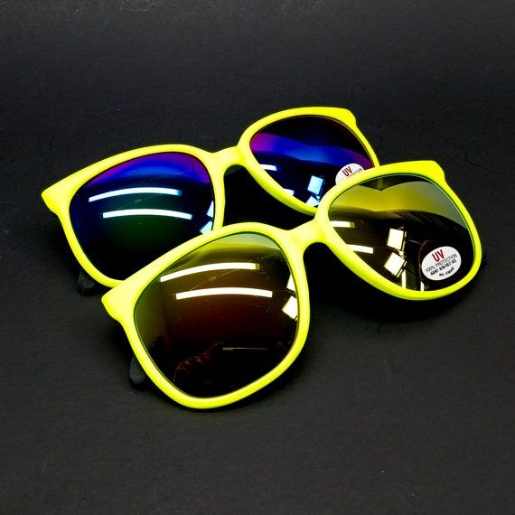 round sunglasses yellow black nylon sunglasses vi… - image 3
