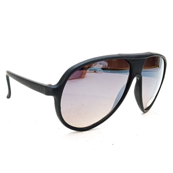 large sunglasses black plastic sunglasses vintage… - image 2