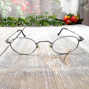 eyeglass frames only 44[]25/135 pewter oval eyeglasses unisex/men/women deadstock/vintage/nos glasses 1990s