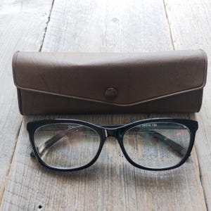 custodia per occhiali scorte morte vintage marrone scuro accessori per occhiali porta occhiali accessorio per occhiali da sole vegano plastica/vinile rigido