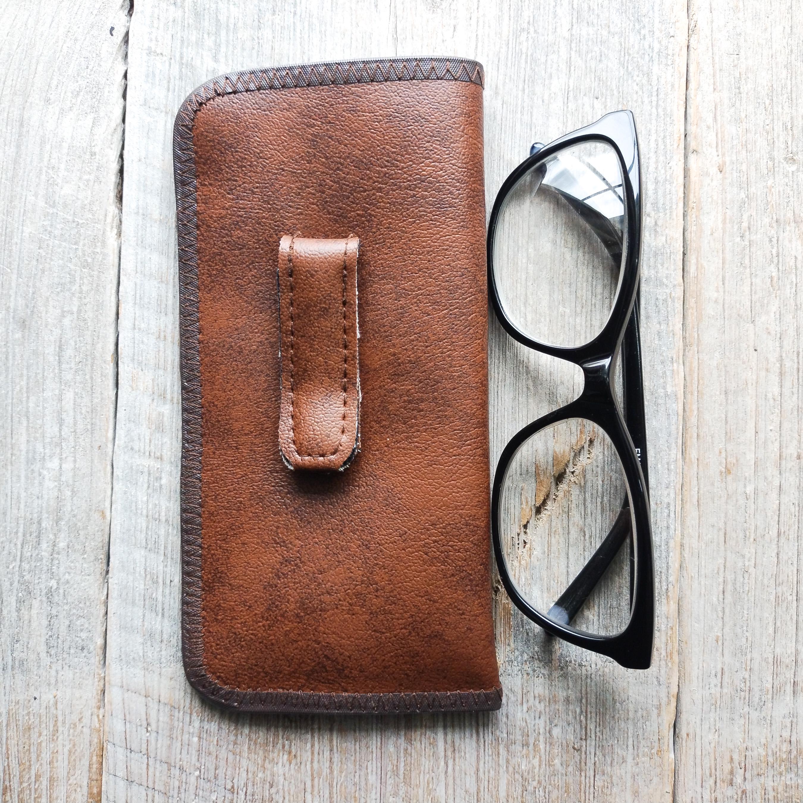 Vintage Eyeglasses Case: Camel Brown Faux Leather Pocket Protector