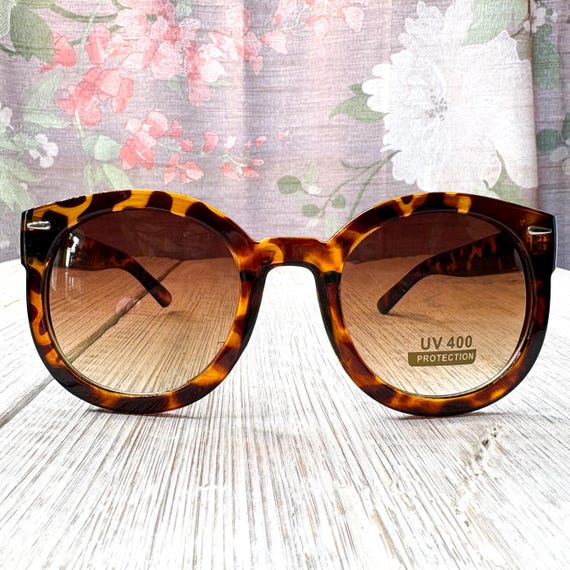 Women's Oversized Sunglasses: Round Tortoiseshell Eyewear