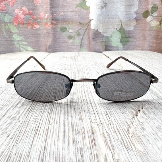 Vintage Metal Frame Sunglasses: Silver Pink or Gu… - image 8