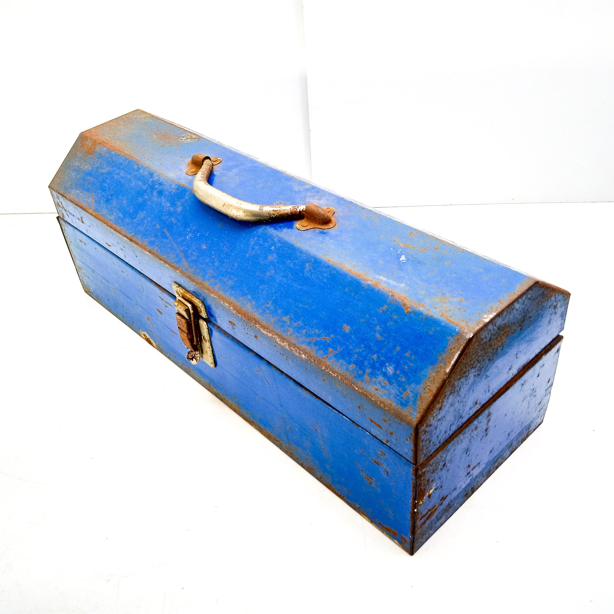 60s 70s Metal Tool Box Vintage Rusty Blue Tool Box Pull Etsy