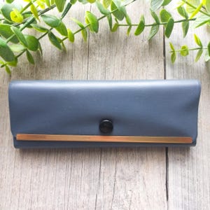 custodia rigida per occhiali accessori vintage per occhiali unisex/uomo/donna finiture dorate porta occhiali con montatura piccola porta occhiali da sole alla moda