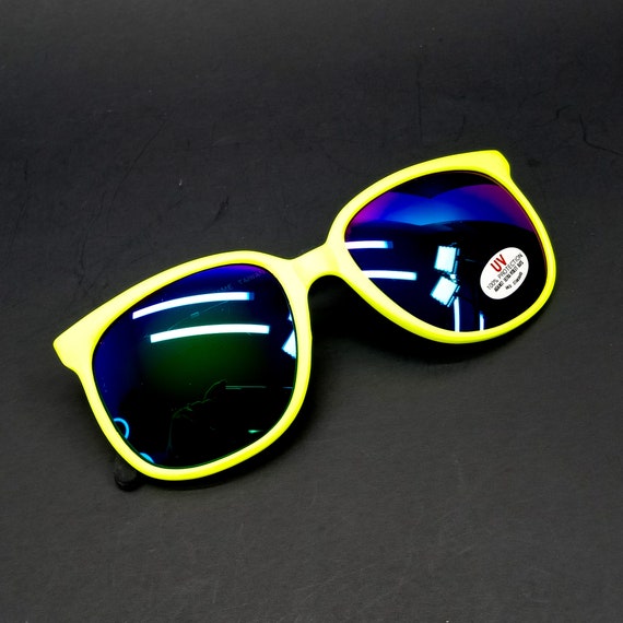 round sunglasses yellow black nylon sunglasses vi… - image 6