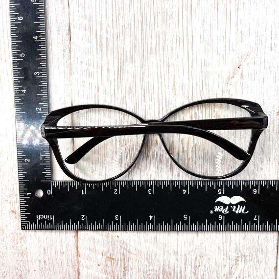 Oversized Round Clear Lens Glasses: Black Cat-Eye Eyeglasses View 5