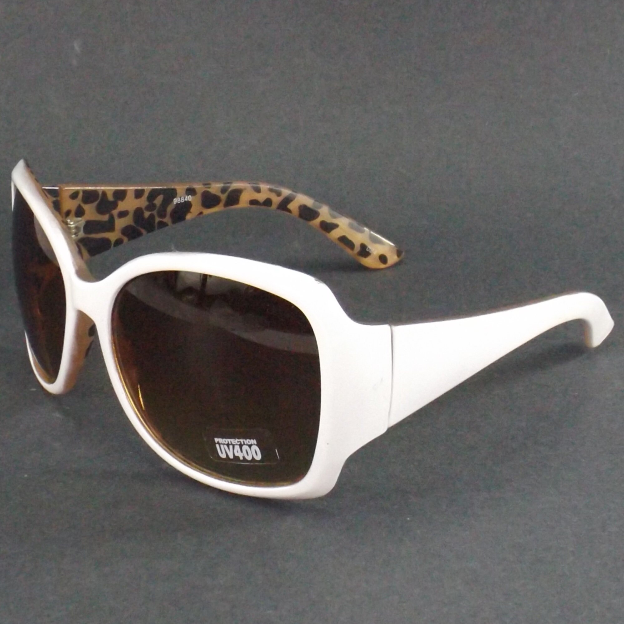 oversized leopard print sunglasses